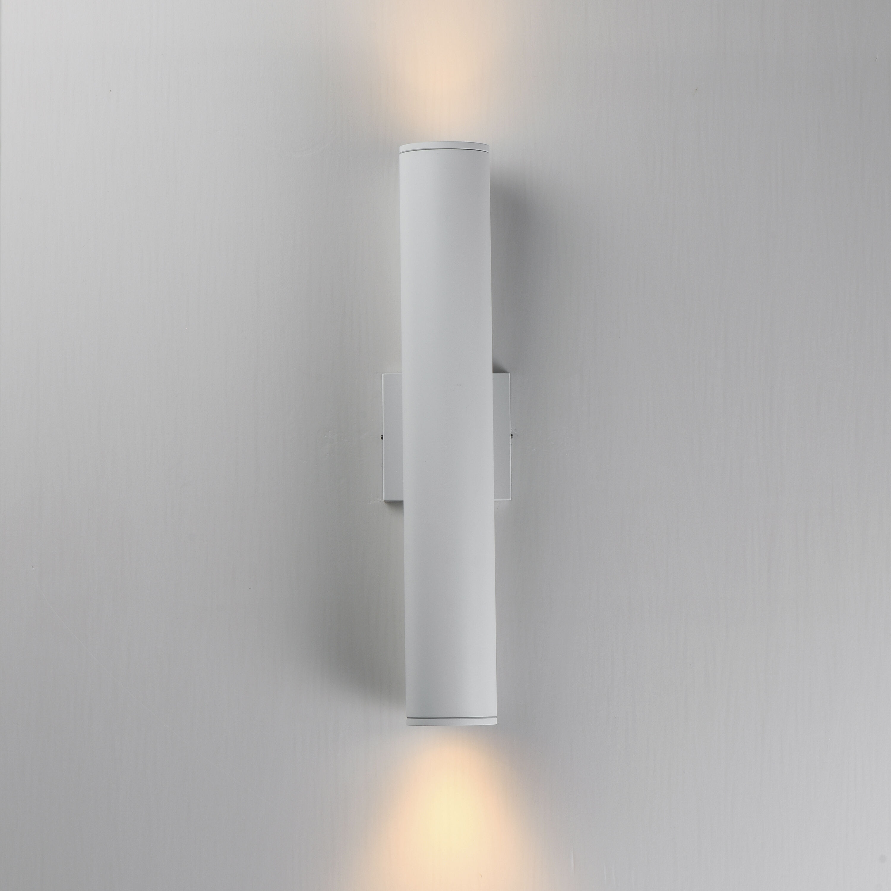 Caldera LED 20.25 inch White Outdoor Wall Mount