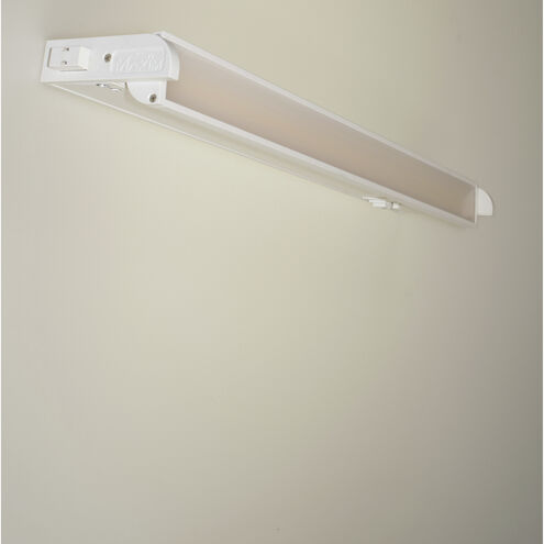 CounterMax MX-L-120-3K Basic 120 LED 18 inch White Under Cabinet