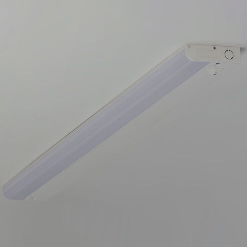 CounterMax MX-L-120-1K 120 LED 36 inch White Under Cabinet