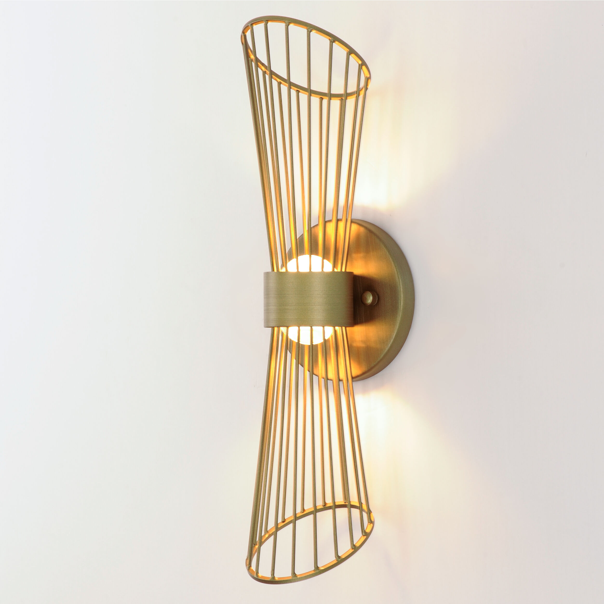 Zeta Wall Sconce Wall Light in Natural Aged Brass