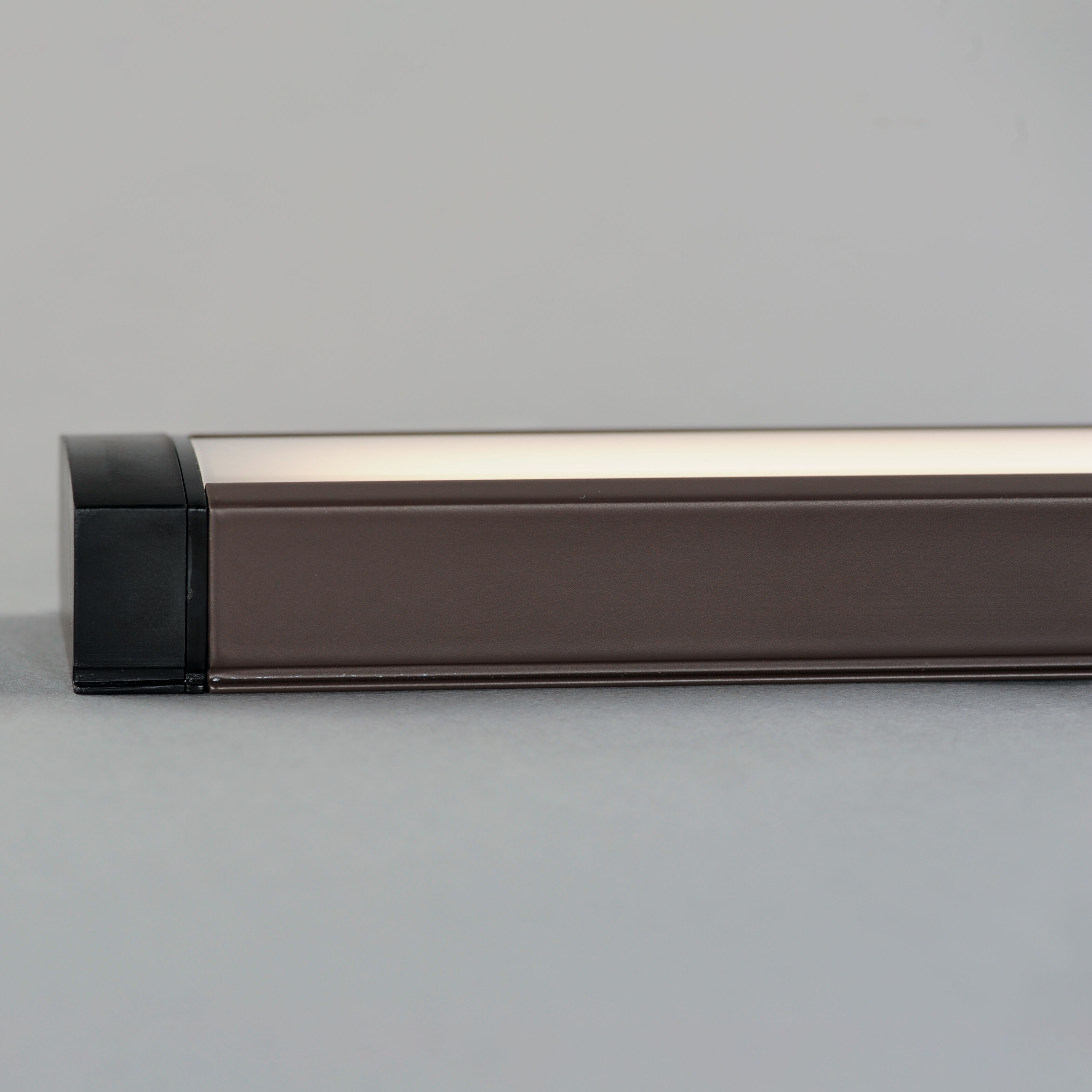 CounterMax 120V Slim Stick 120 LED 30 inch Bronze Under Cabinet