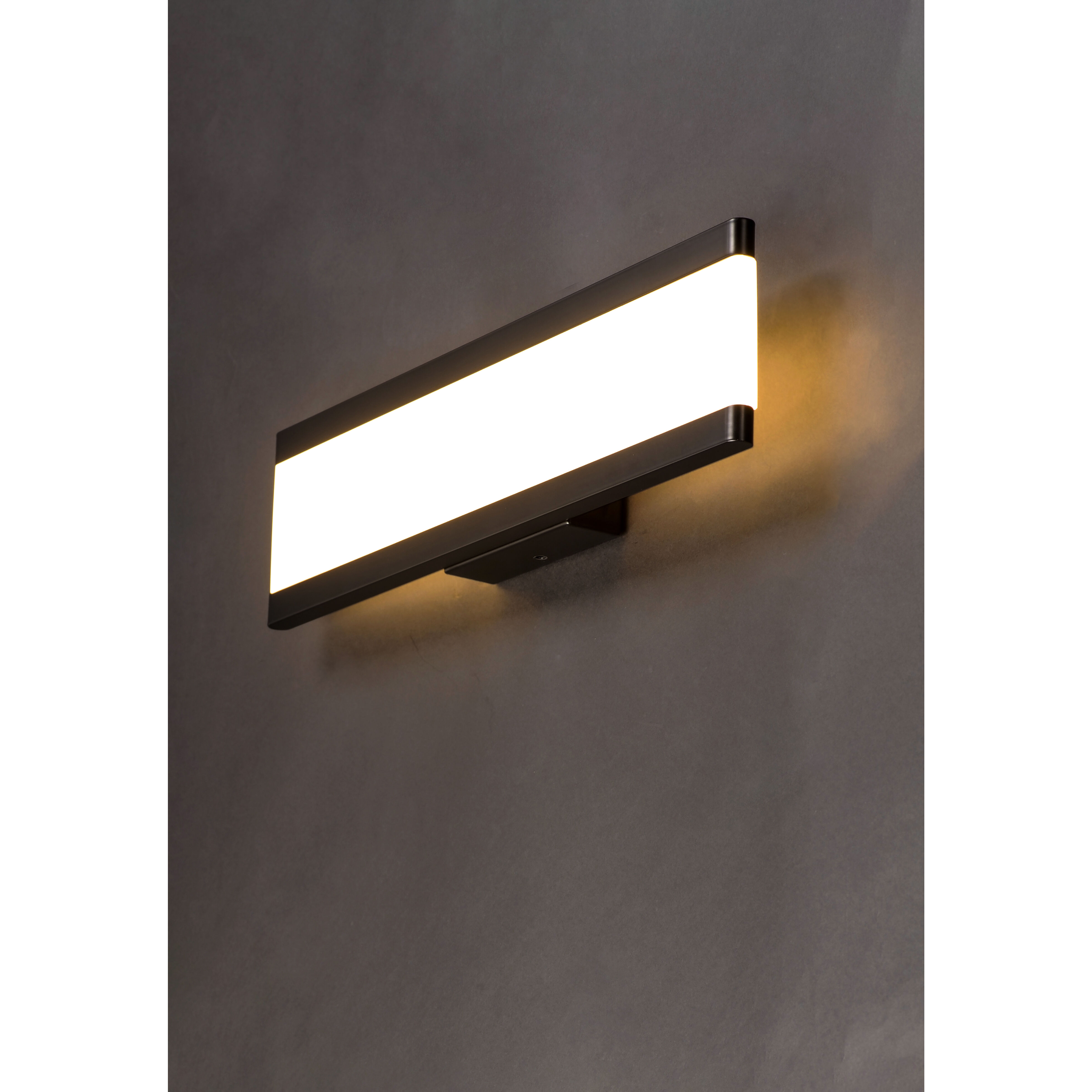 Visor LED 18 inch Black Vanity Light Wall Light