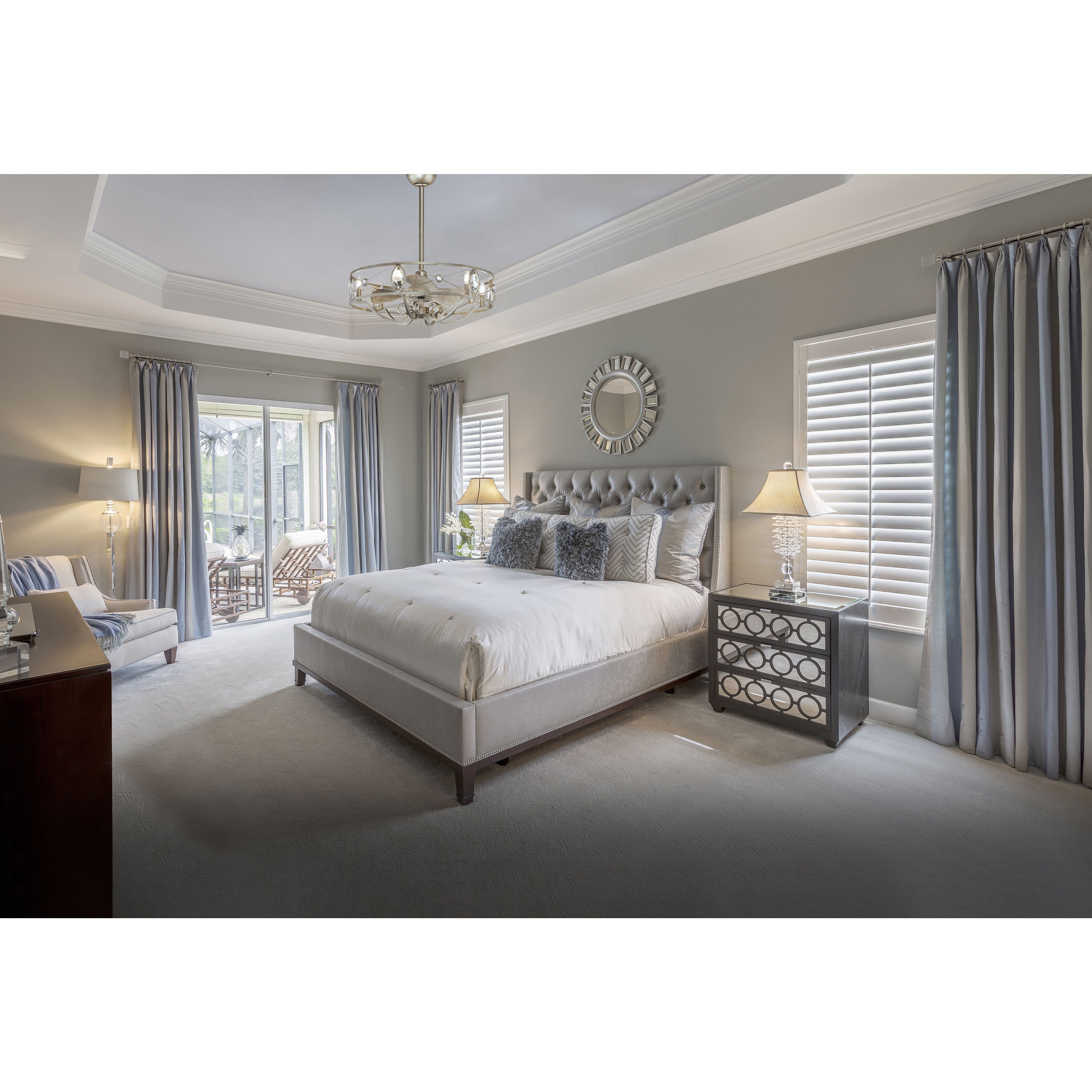 Solitaire 31 inch Silver Mist Fandelight