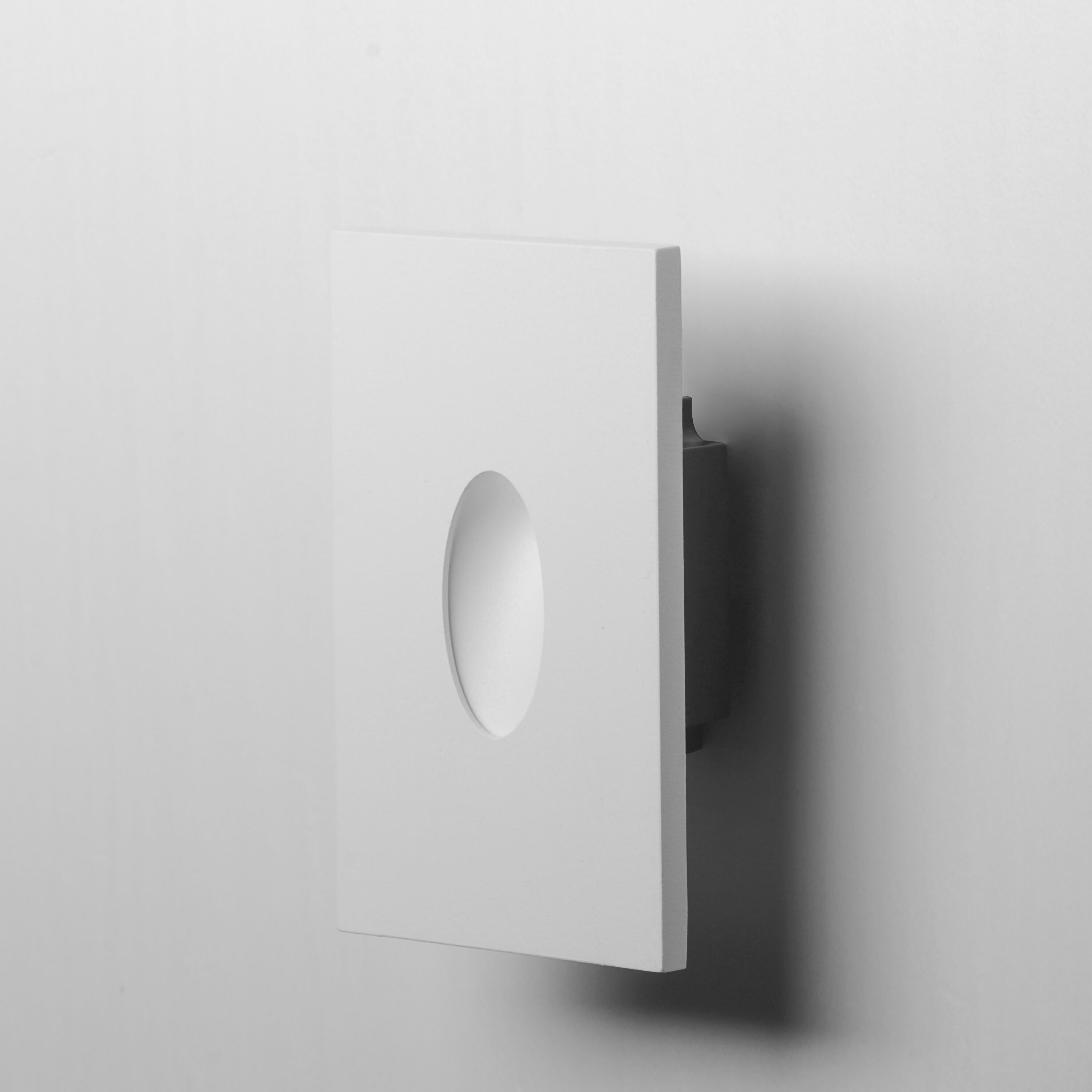 Path 120 3 watt White Outdoor Pathway Light