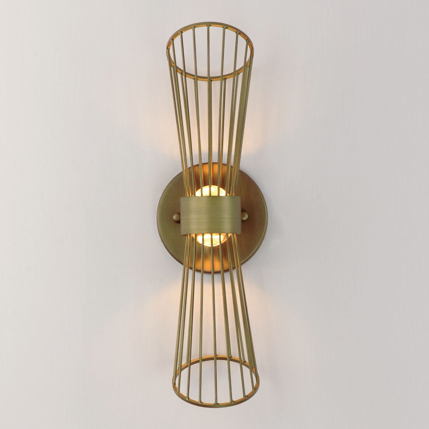 Zeta Wall Sconce Wall Light in Natural Aged Brass