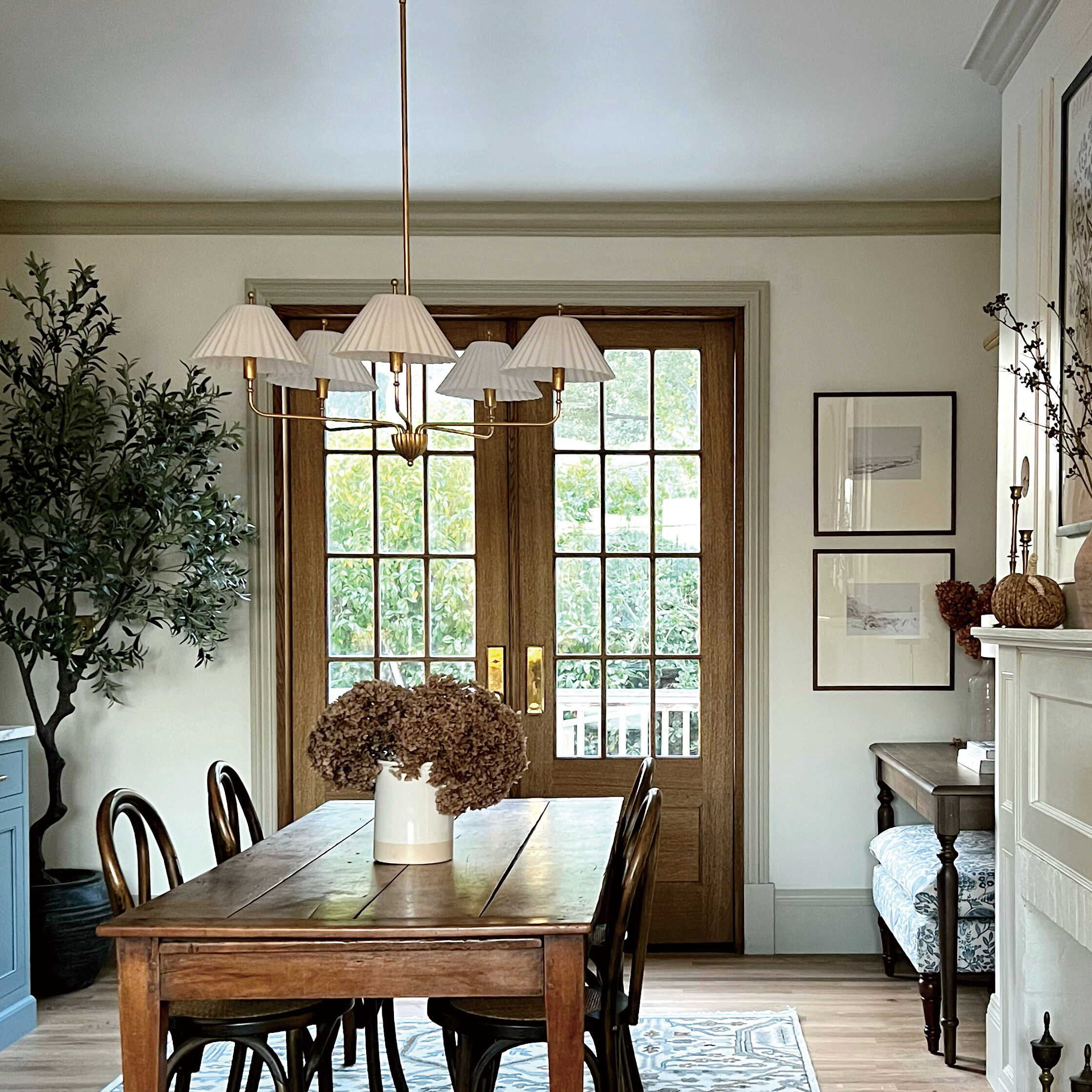 5 light gold chandelier top