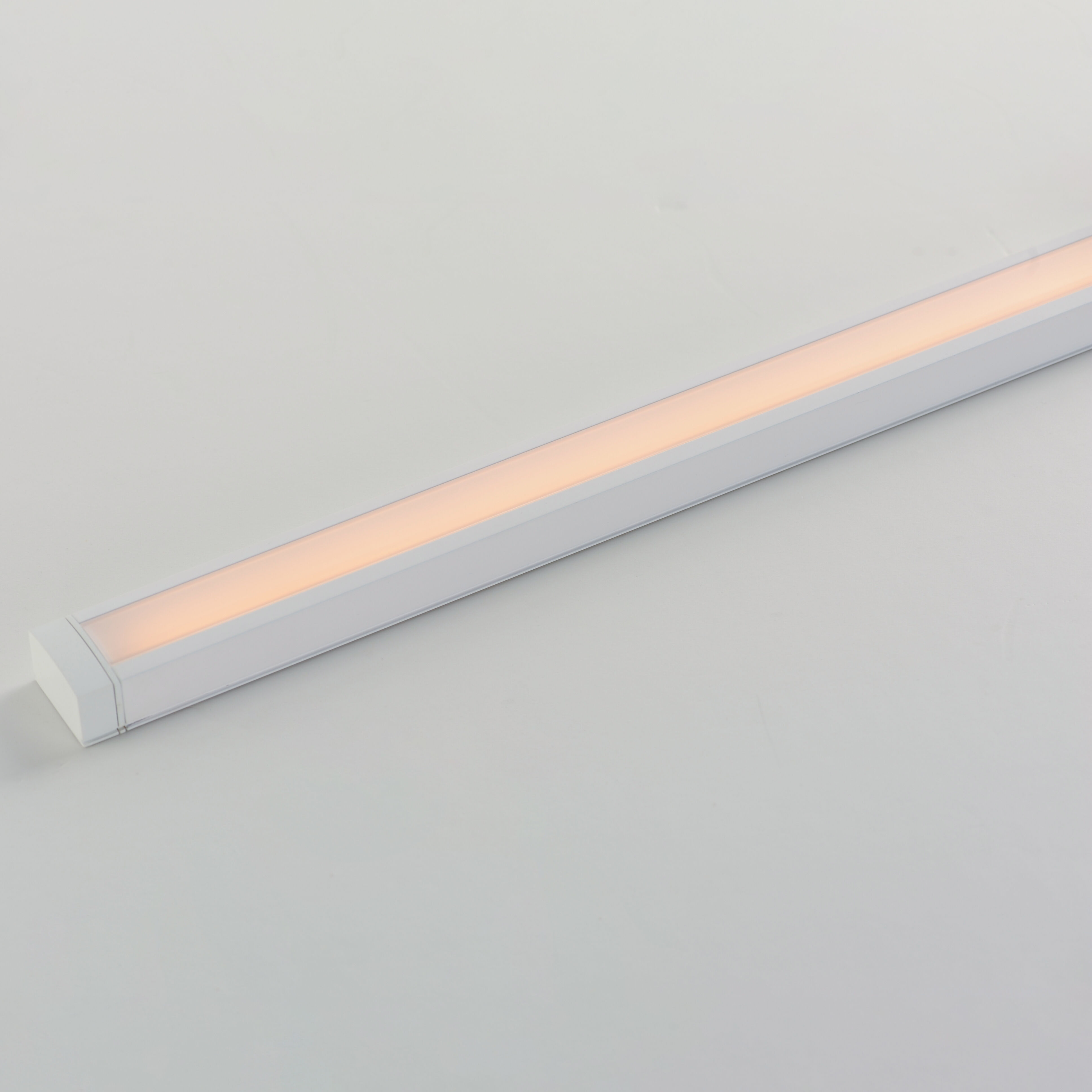 CounterMax 120V Slim Stick 120 LED 36 inch White Under Cabinet