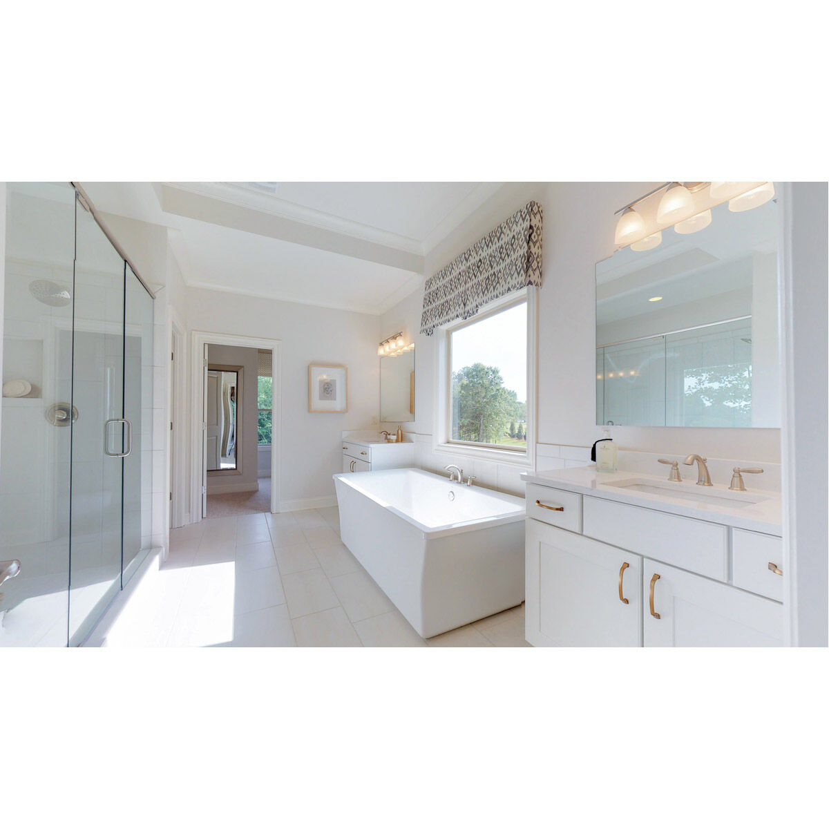 Axis 5 Light 24 inch Oil Rubbed Bronze Single Tier Chandelier Ceiling Light